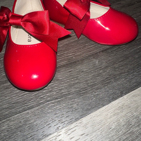 Red Kids Shoes - Picture 5 of 5